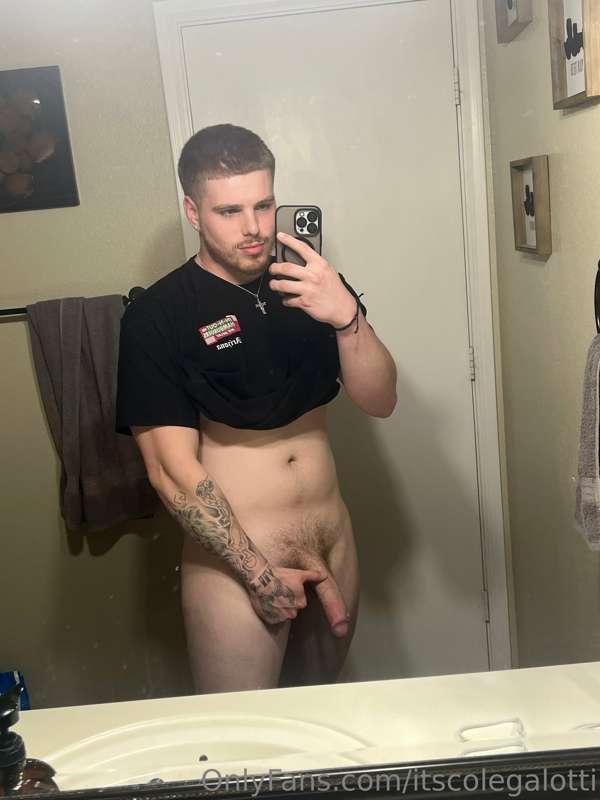 Wyd if I sent you this pic?👀