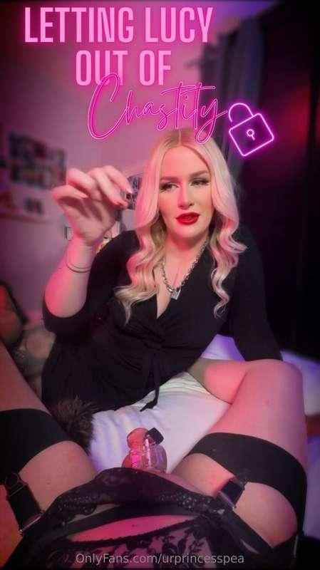 LETTING MY Slut OUT OF CHASTITYI let my little slut out of h..