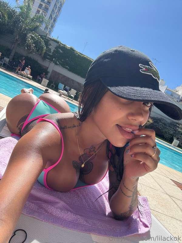 Soy una chica con un gran corazón 🥰Cuánto crees que mide mi ..