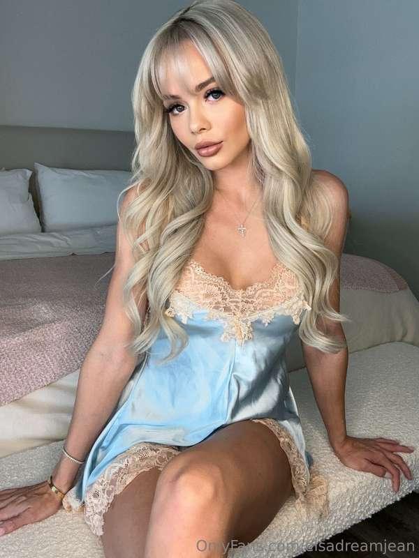 Me waiting for you to fuck… I mean TUCK me in 😜