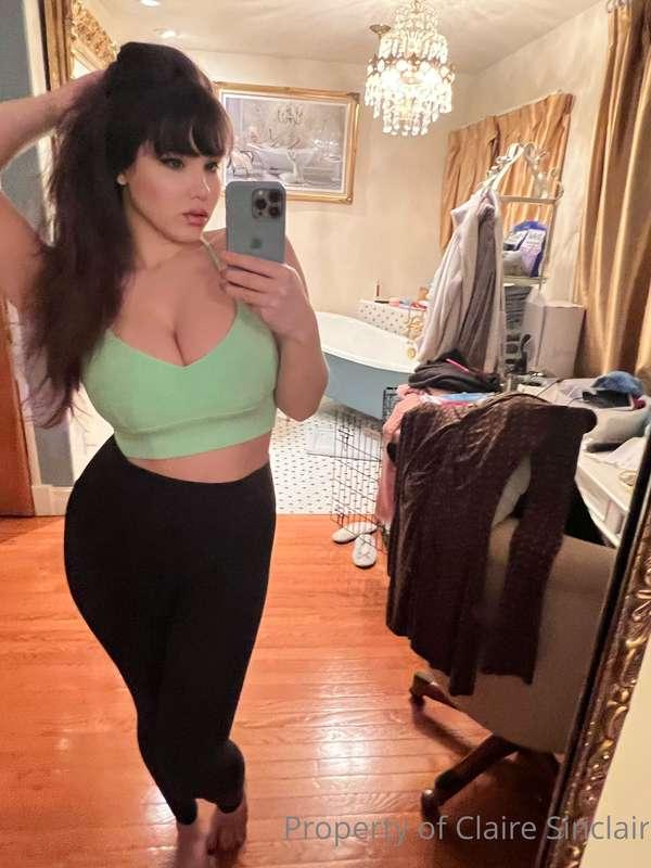 A did a little selfie shoot for you! 🔥😻💞💋 Check your inbox!