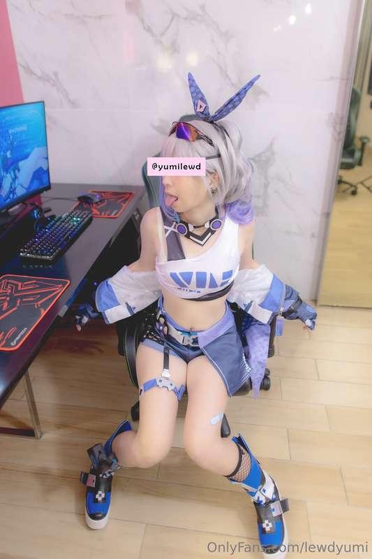 lewdyumi image #8