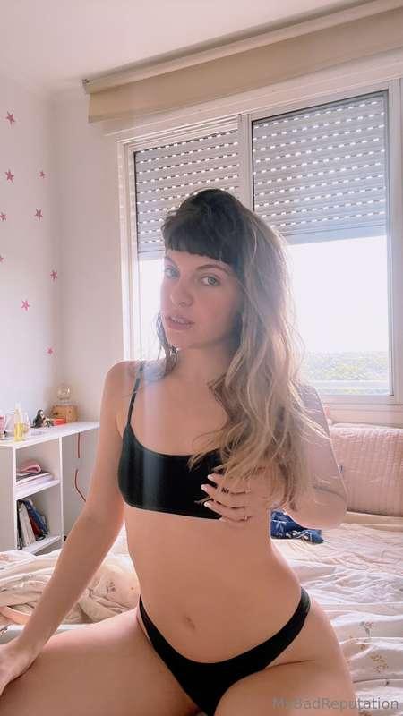 POV: te quedaste a dormir y desayunamos en la cama❤️‍🔥 . POV..