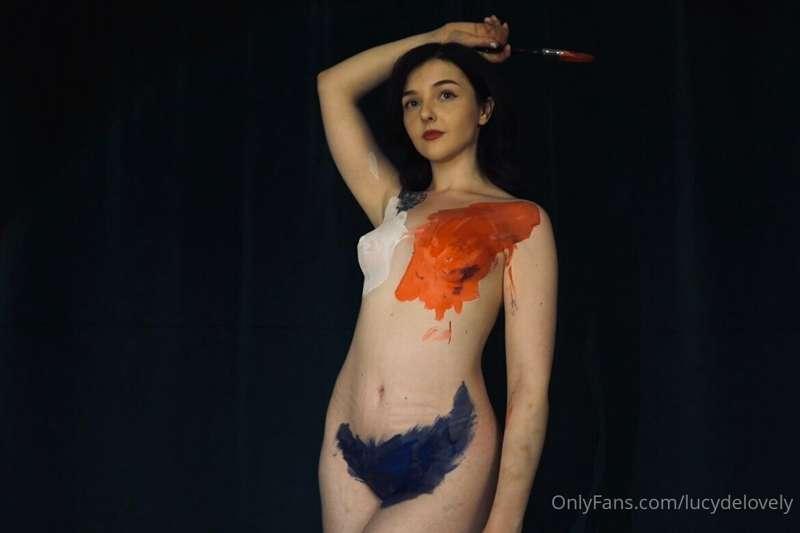 lucydelovely image #0