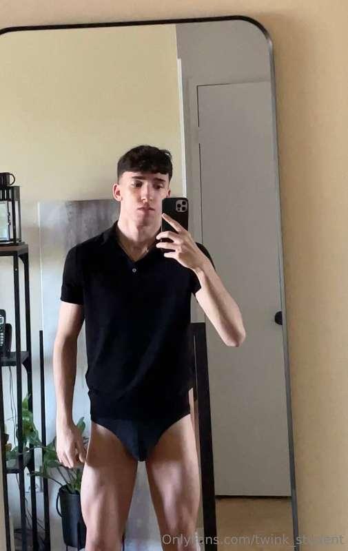 😈