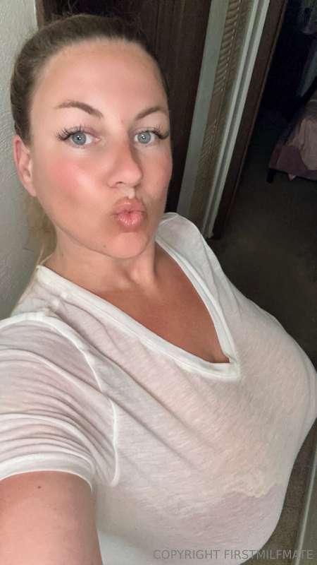 firstmilfmate image #0