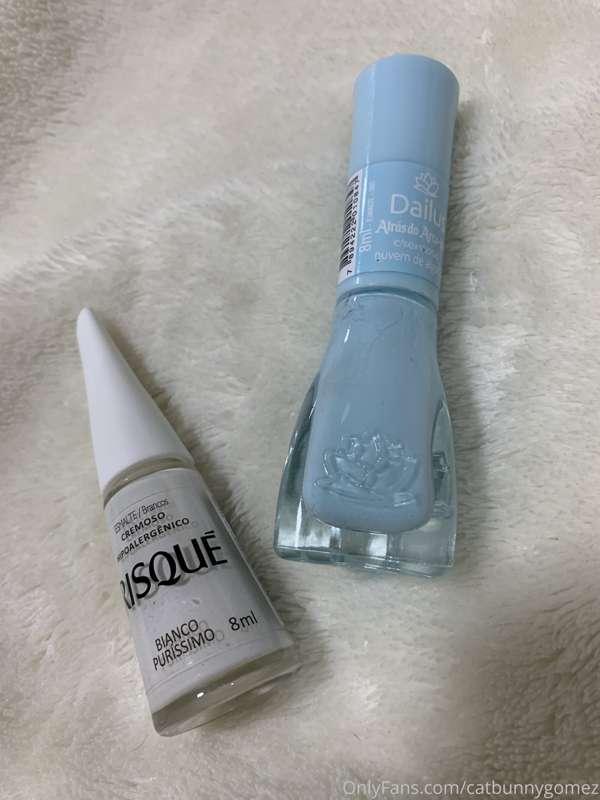 (voting closed because I’m painting my toes now. Baby blue w..