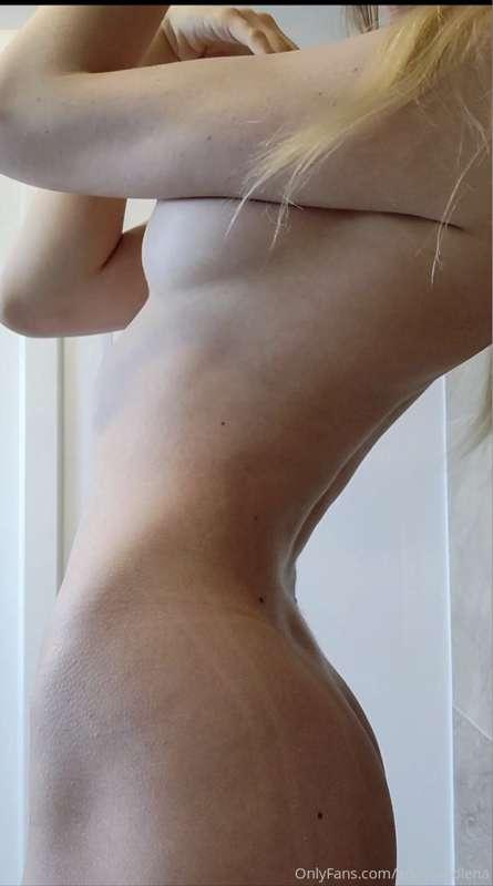 Follow my hot slim friend ❤️

💋 High quality aesthetic conte..