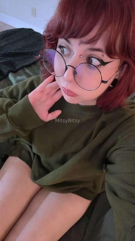 I just finished recording my dildo riding pov and…. SHEESH G..
