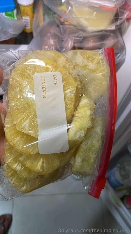 🍍💪💪💪💎😍 what’s your fave fruit? Pineapple is definitely one o..