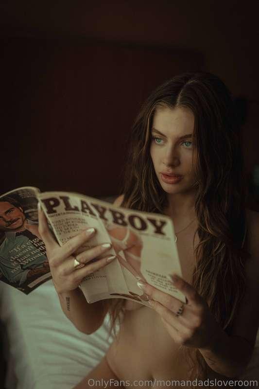 front cover 🖤 new video coming tonight!