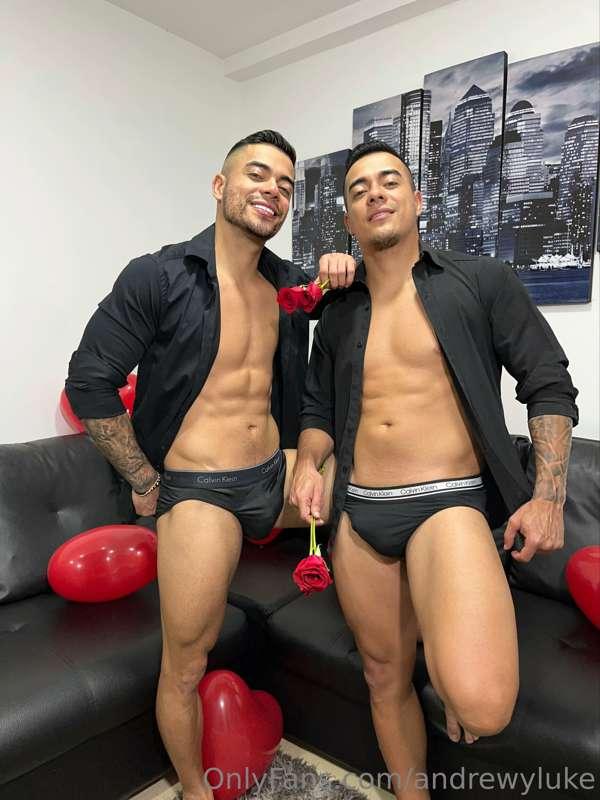 happy weekend 😈🔥🌹

feliz fin de semana 😈🔥🌹