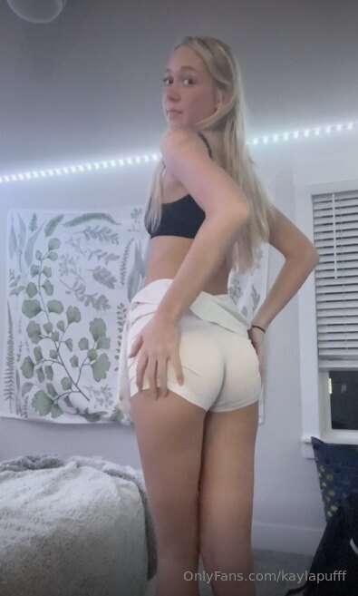 getting ready to show off my ass to all my subs on halloween..