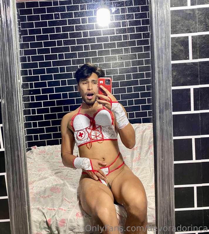 Someone wants to fuck the nurse's pussy today 😈// alguien qu..