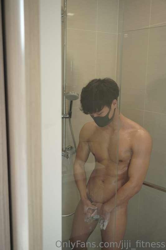 Wanna rub my soapy cock?