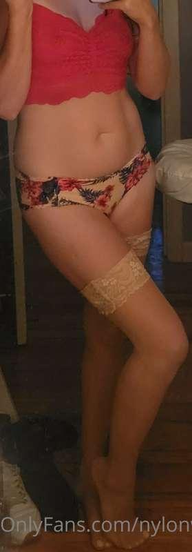 A very very rare full body pic, in stockings of course. Let ..