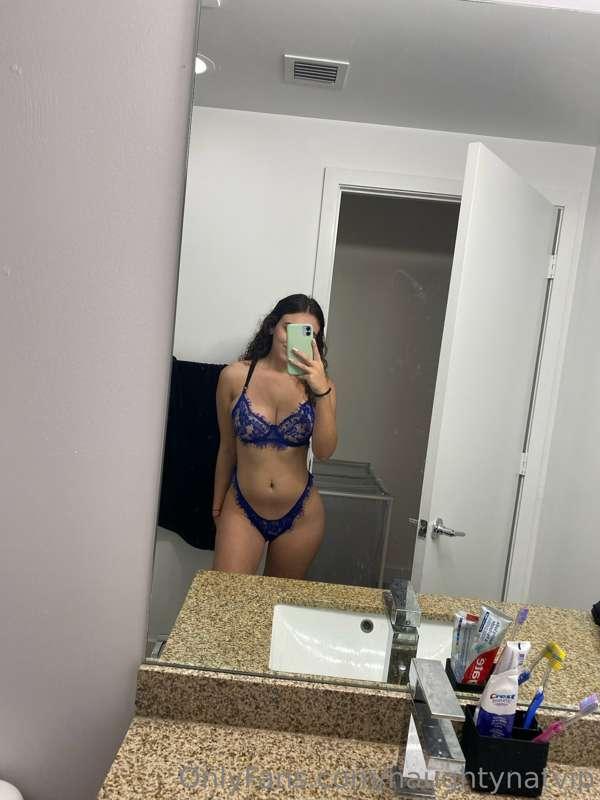 Hell yes, selfies everyday! 🔥 Want some more?