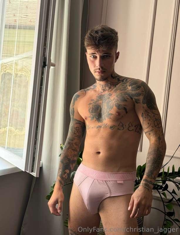Some fresh air before the next round 👅😈