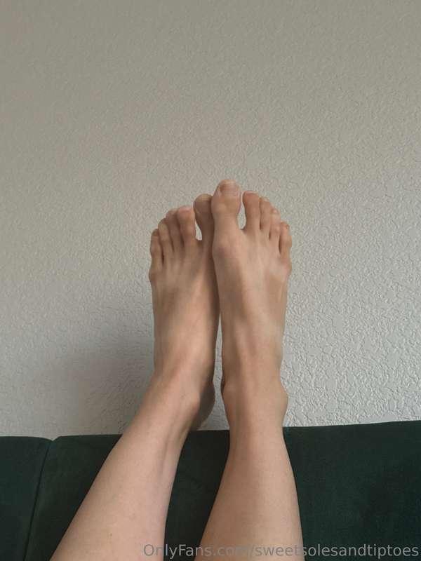 Need to paint my toe nails. Any suggestions?