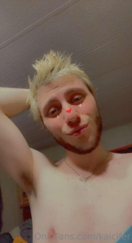 Happy thanksgiving! I love how you’re stuffing that turkey, ..