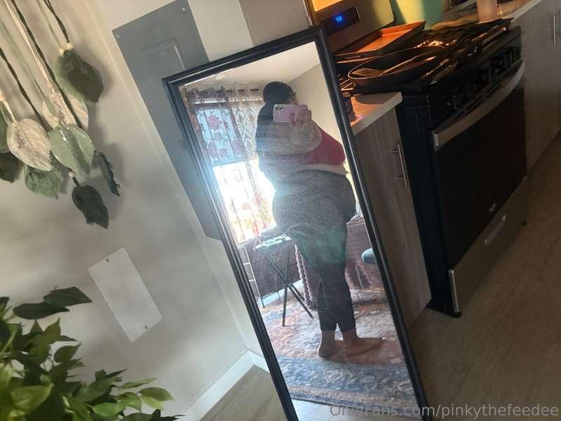 pinkythefeedee image #0