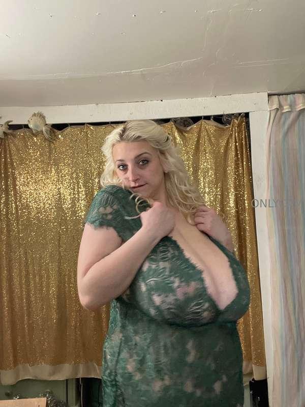 Keep or let this outfit go !?