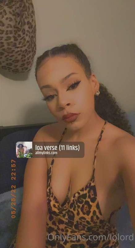 Are we friends on Snapchat ? : Loaverse add me 😩