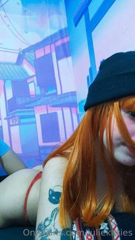 Should i post a another face pic? :3 tip me if you think YES..
