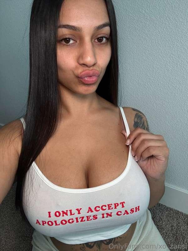 👀 I was told that what is forbidden is what tempts the most😏..