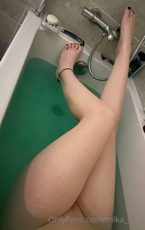 Maybe I should start selling gamer girl bath water ^^