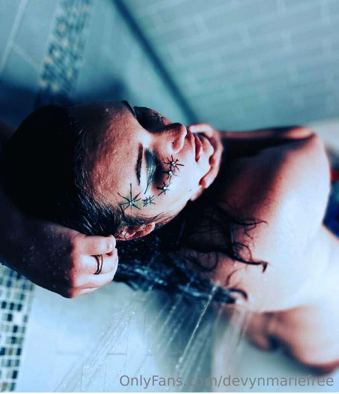 bath time 😜