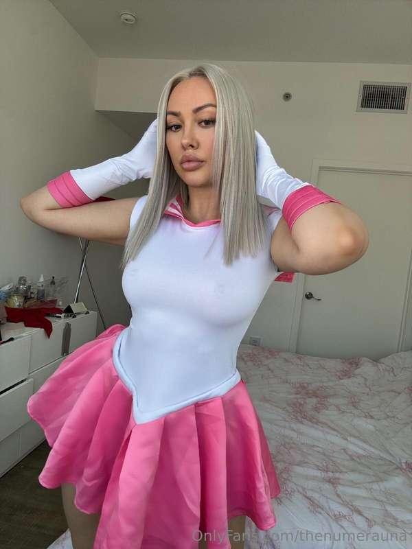 im ready to be your slutty girl this morning 😈