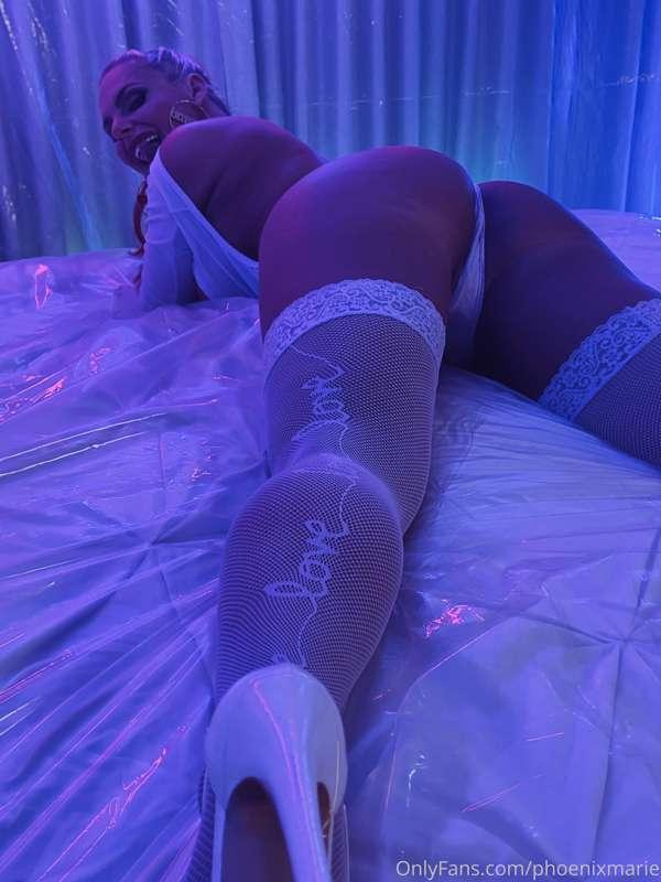 Loving the view back there? 😈