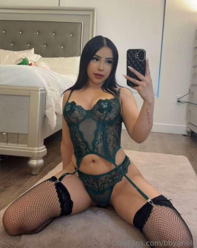 Double tap if u wish ur here with me😉