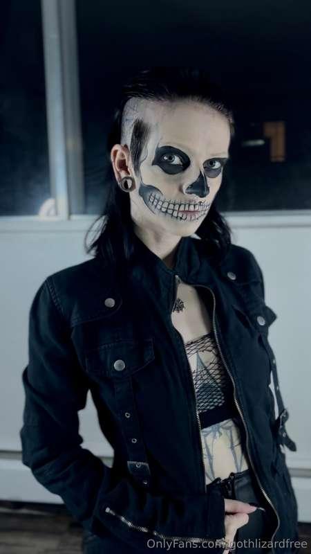 gothlizardfree image #7