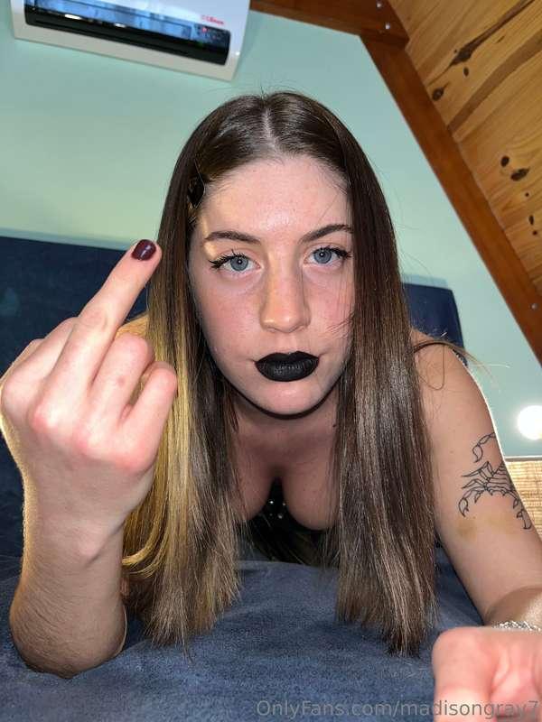 Where are mommy's bitches?