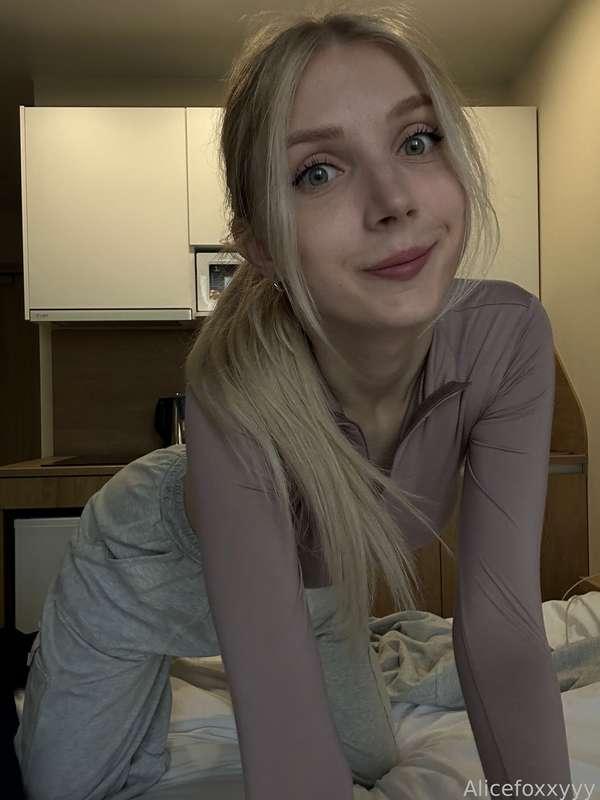 alicefoxxyy image #0