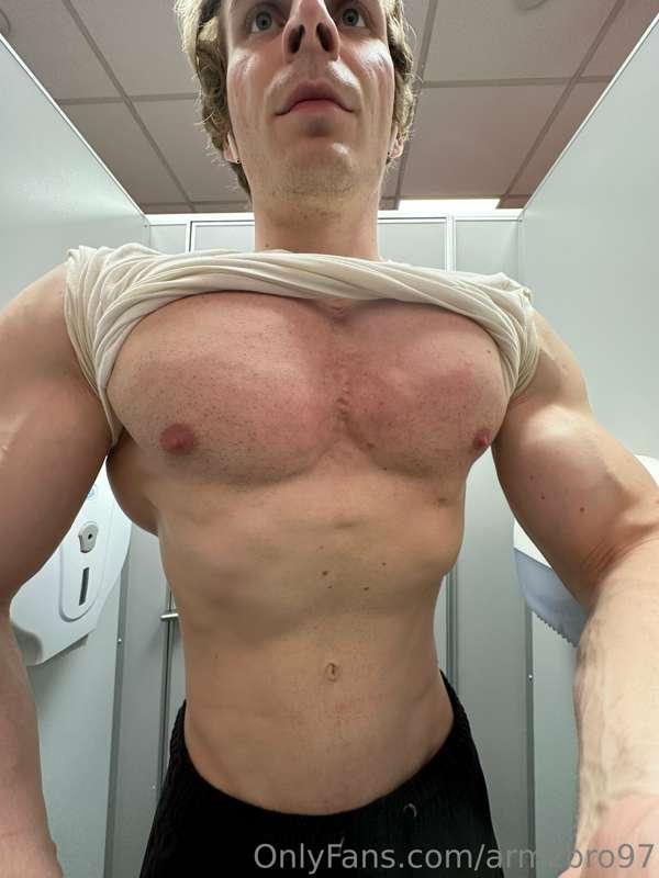 armzbro97 image #1