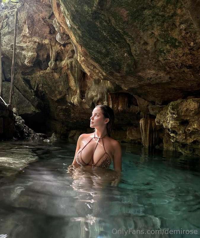 💦