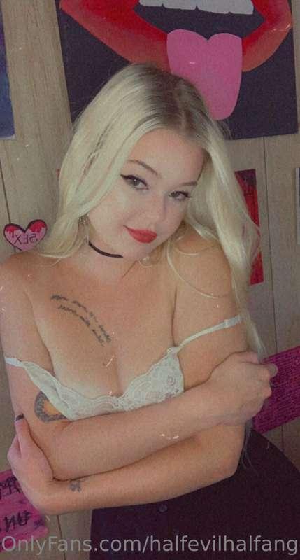 halfevilhalfangel image #0