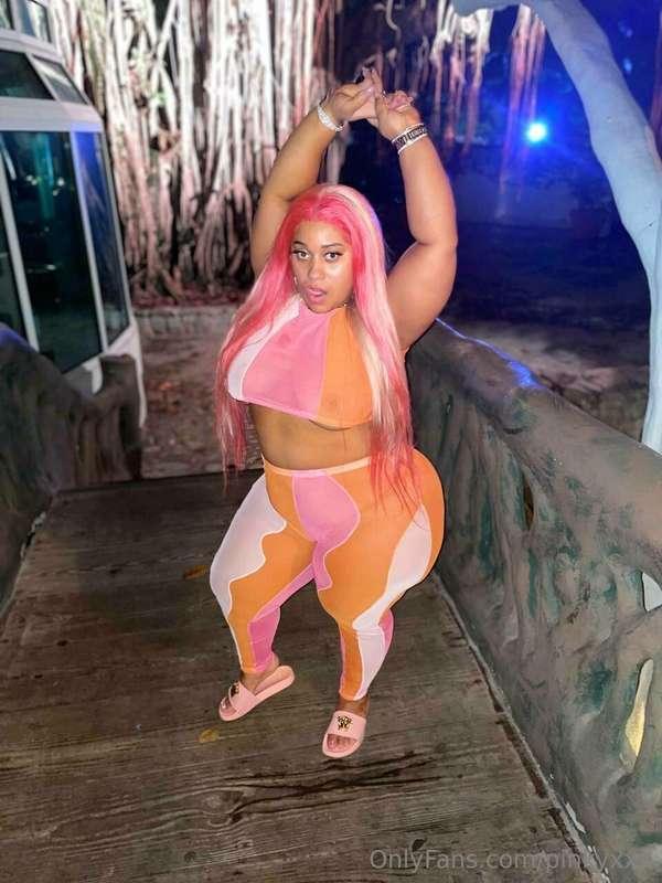 Who says confidence can't be sexy? 🤭