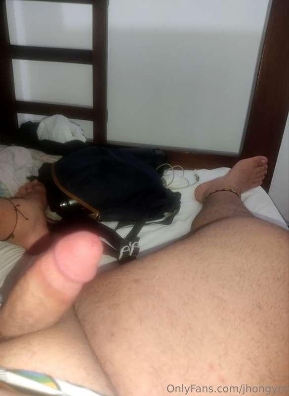relajadamente erecto🔥

relaxed erect🔥