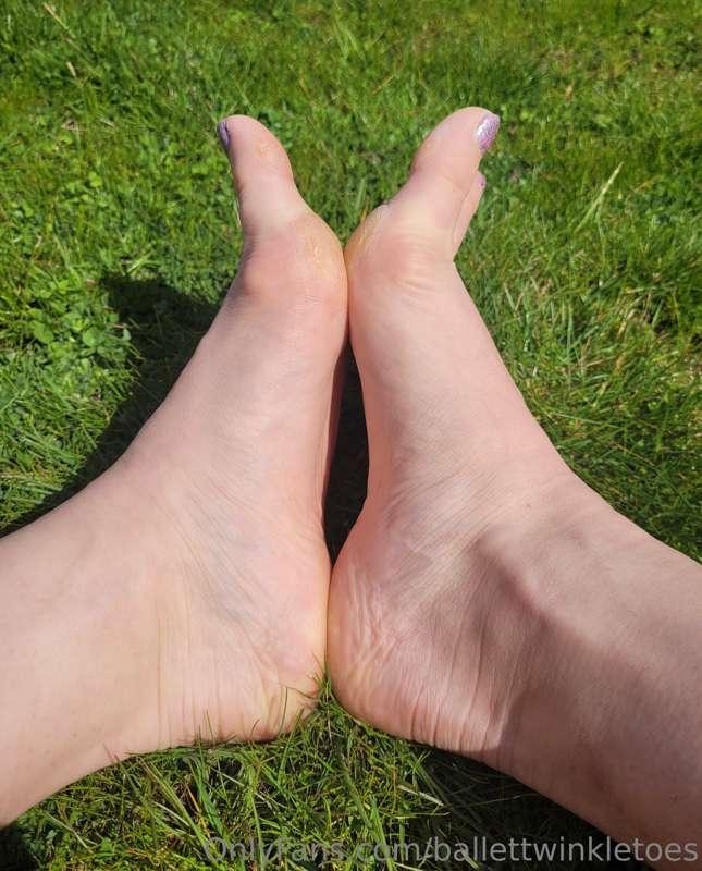 Fourth hole for Friday 😘👣💦