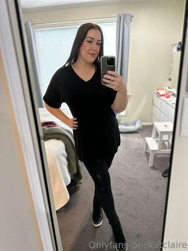 Todays outfit and what’s underneath 🖤