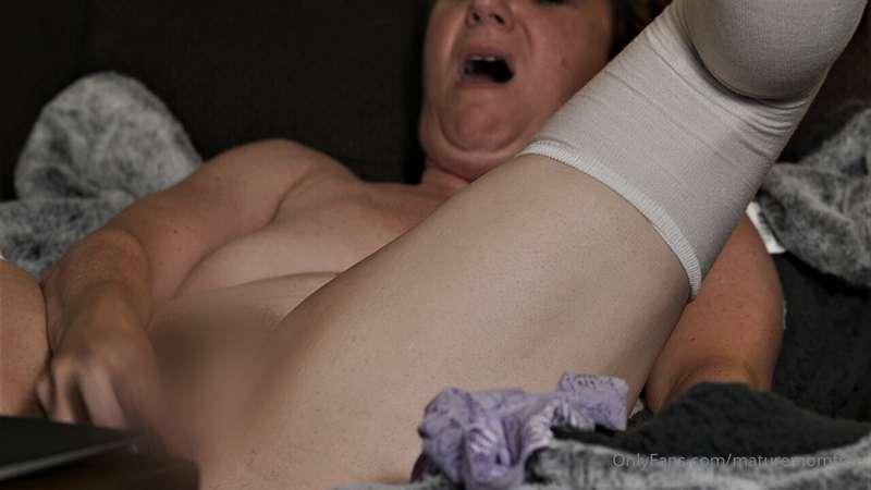 Do you want to see what you are missing? Here is momma on a ..