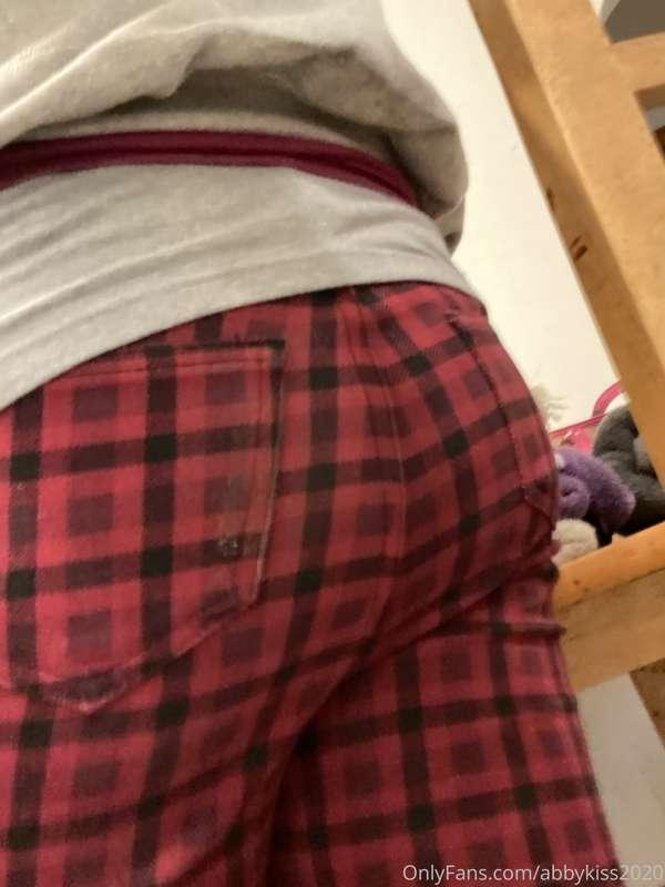 Ass and laundry 🤤😋