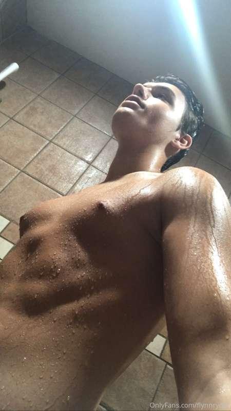 Shower time 💦