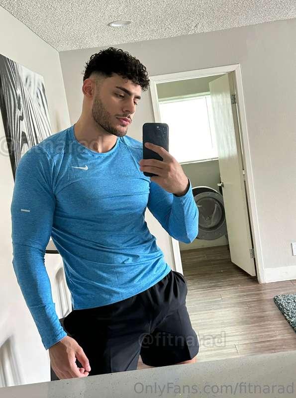 Just went for a morning run 😈 SWIPE 👉