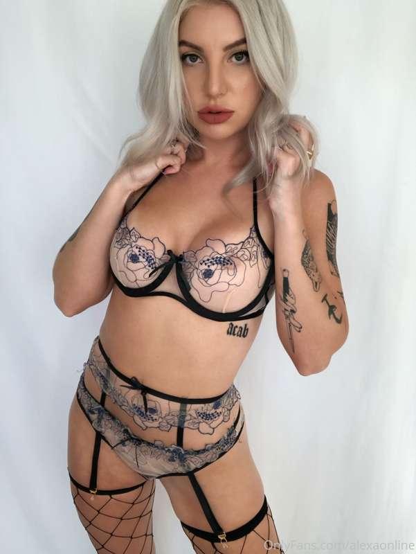 happy friday team 😈
