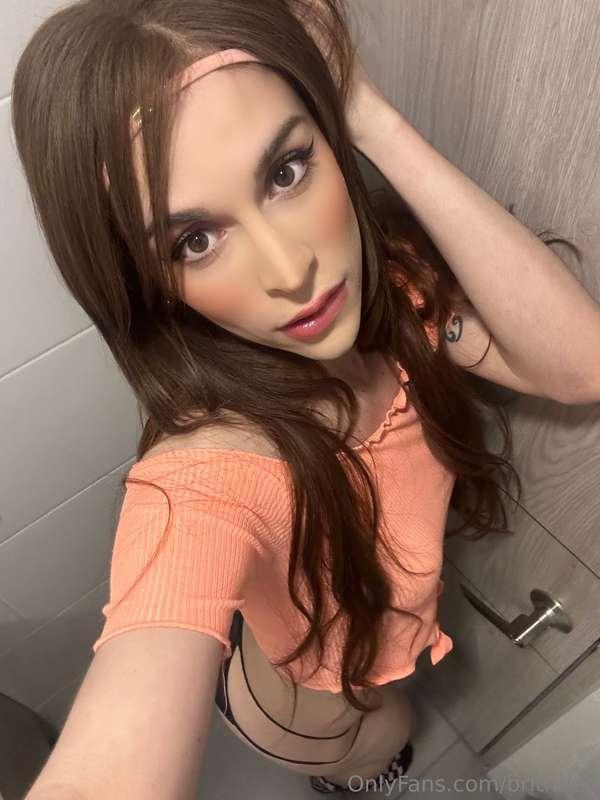 tell me your deepest desires and i might make them real😘👀